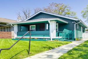 1925 Bungalow-Style Home about 2 Mi to Downtown Indy! Guest house, Indianapolis