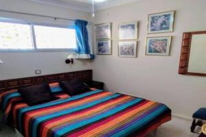 Tranquilo apartamento en 1 dormitorio cama doble y salon con sofas camas, San Agustin