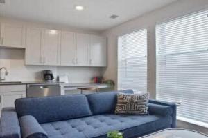 CozySuites Spacious SDO, Lawrenceville, Pittsburgh
