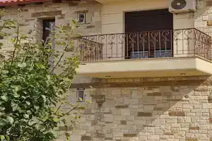 Kallithea Eco-Village, Kallithea