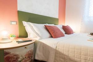 Del Moro Home Centro Mare by Yohome Apartments, Pesaro