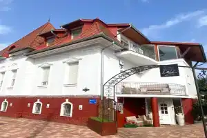 Villa Lillybeth Garden Rooms, Keszthely