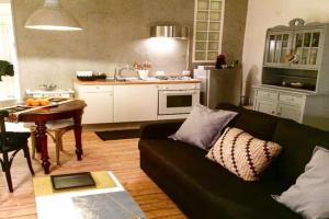 Jill&Jade's Apartment, Como