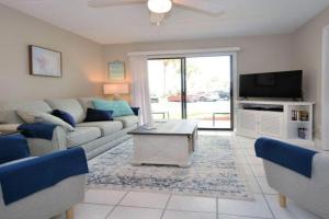 Beachside Bliss-Courtyard Villa-Beachside condo, Saint Augustine Beach