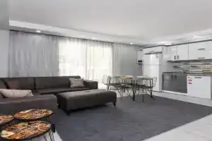4-3 Yatak Odalı Büyük Daire Kaleiçi Yakını Apartments, Antalya