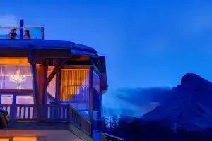 Self Check-In Chalet Rooms, Zermatt