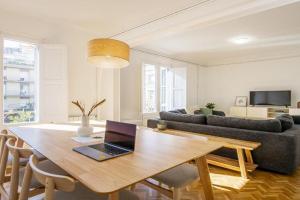 Cycle haven apt in center Apartments, Girona