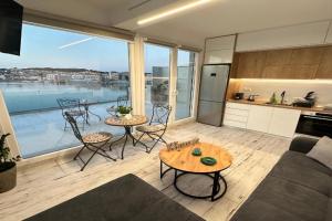 Utopia View Apartments, Mytilini