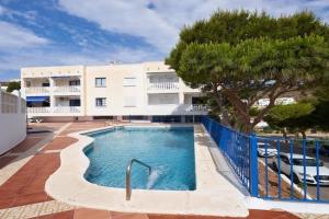 Tres Pinos 2 Apartments, San Jose