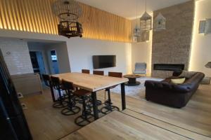 Cornelia Suites 03, Santander
