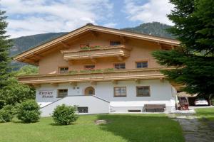 Ferienwohnungen Tiroler Haus Apartments, Mayrhofen
