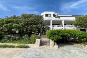 2 Bedroom apartment with sea view, Mandre