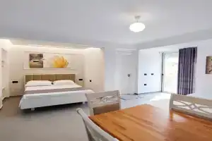 Comfort Villa, Vlore