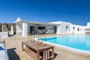 Villa Chaniotis jacuzzi & pool, Kalafatis