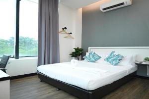Swing & Pillows - Kota Kemuning Selangor Hotel, Petaling Jaya