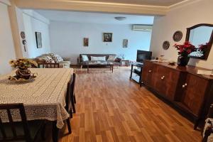 Beautiful Apartment in Center of with views, Nicosia
