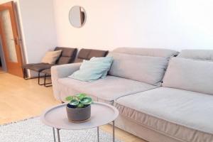 Zentrale 2 Zimmer-Wohnung mit Balkon Apartments, Bayreuth