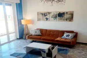 The Skipper Home Apartments, Lavagna