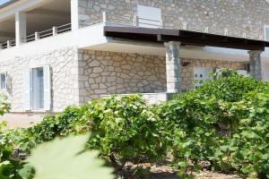 Seaside Comfortable holiday residence Guest house, Zavala
