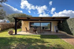 Spiaggia a 5 Minuti, Giardino e Vista Mare - Due Splendide Villette Indipendenti Guest house, Palau