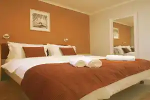 Golden Sands-Beachfront apartment of your dreams, Golden Sands