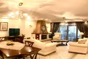 Maria's Sweet Home Apartments, Eretria