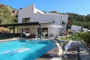 Turuncta Ozel Havuzlu Luks Villa MARİN 1, Icmeler