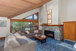 Montebello 4864 Guest house, Whistler