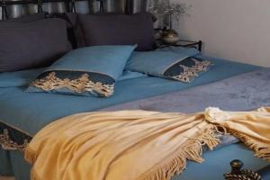 Ariadnis Apartment, Artemida