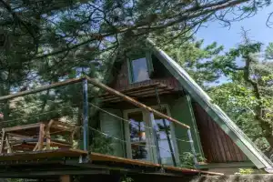TOBOZ - Erdőszéli ház Jakuzzival és szaunával Guest house, Budaors