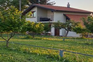s t d -PARADISO- Guest house, Vrane