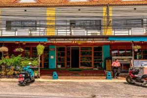 Joon Hostel, Choengmon