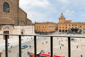 ImmoBo Domus - Piazza Maggiore View Apartments, Bologna