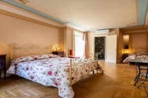 Francy House, Termini Imerese