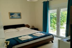 MirkasHouse, Limenas