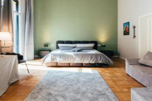 BOLOGNA SUITES - PRIVATE BATHROOM, Bologna