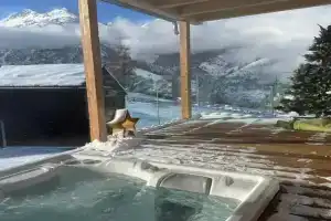 Tiny Bishorn mit privatem Whirlpool Guest house, Grachen