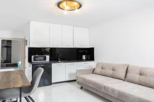 Victory VIP apartments, Kallithea