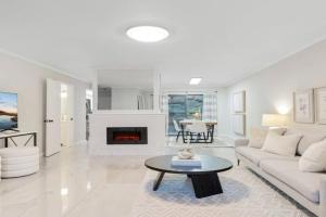 Bellevue Modern Luxe Townhouse near DT 520 I405, Bellevue
