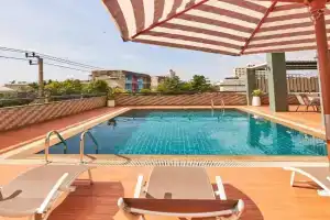 Cozy Donmueang Hotel, Lak Si