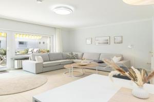 Ostsee-Bungalow 2 - Wicheldorfstr 72 - FERIENDOMIZIL HOLLICH Guest house, Gromitz