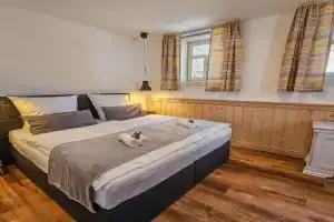 MiCasa Rooms - Altbauflair im Denkmal, Parken, nahe Messe - EGA - MDR, Erfurt