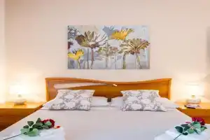 Gallery Apartment near Chianti, Poggibonsi