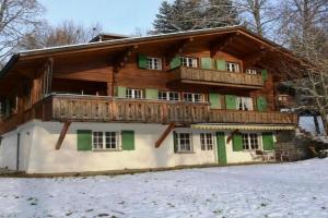 Apartment Les Erables- Chalet by Interhome, Gstaad