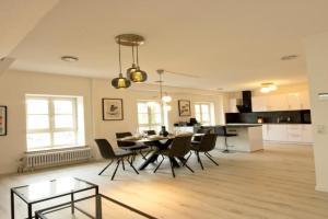 Bonnystay Designer Apartment, mitten in 111 qm, Lorrach