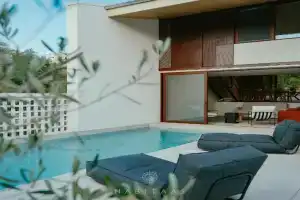 Habitals villa, Sivota