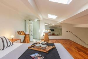 Open Space with Air Conditioning and Patio Privato Apartments, Alghero