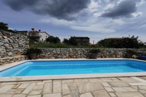 Apartment Andrea with pool and seaview, Cornicchia
