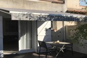 Jolie appartement refait à neuf Apartments, St. Maries-de-la-Mer