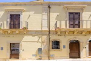 Rosa Barocca Apartments, Noto